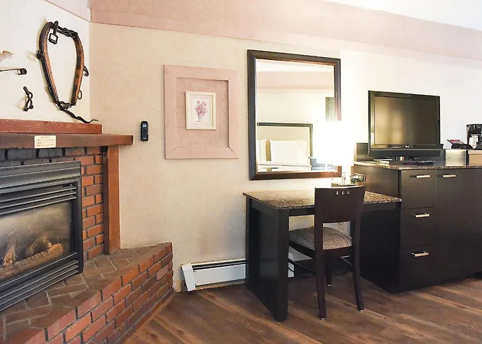 Argo Inn And Suites