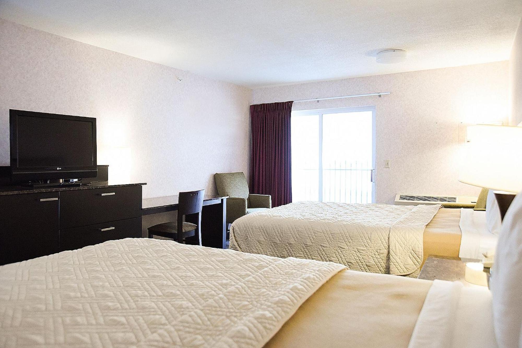 Argo And Hotel