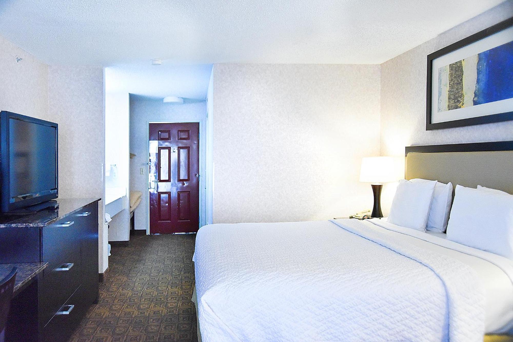 Argo And Hotel